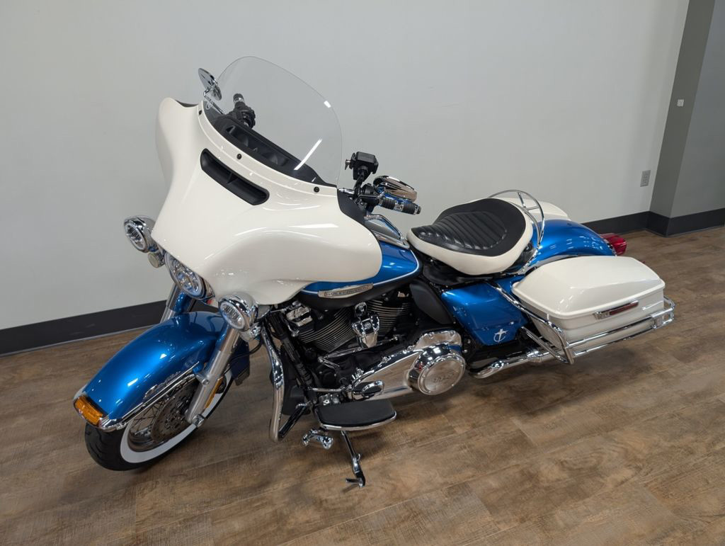 Electra Glide® Revival