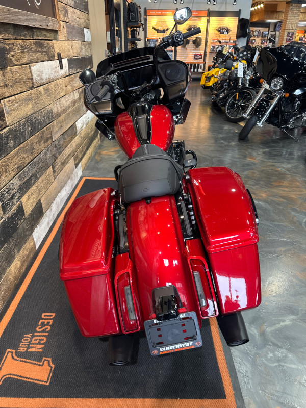 Road Glide®