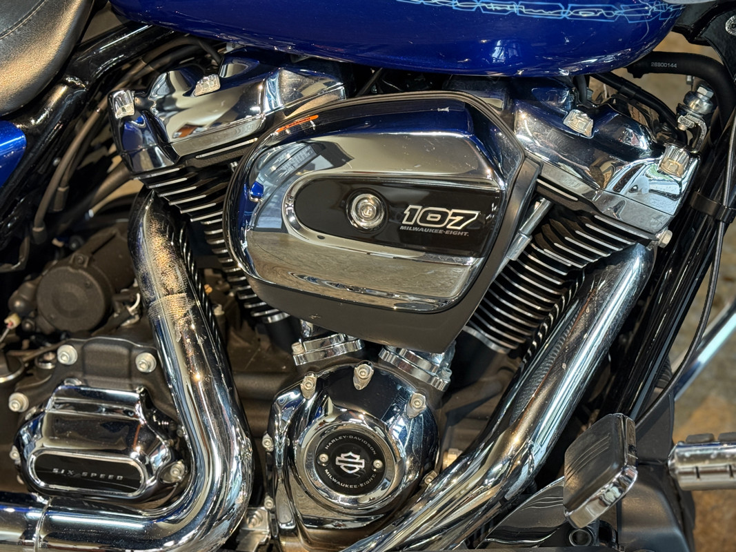 Road Glide®