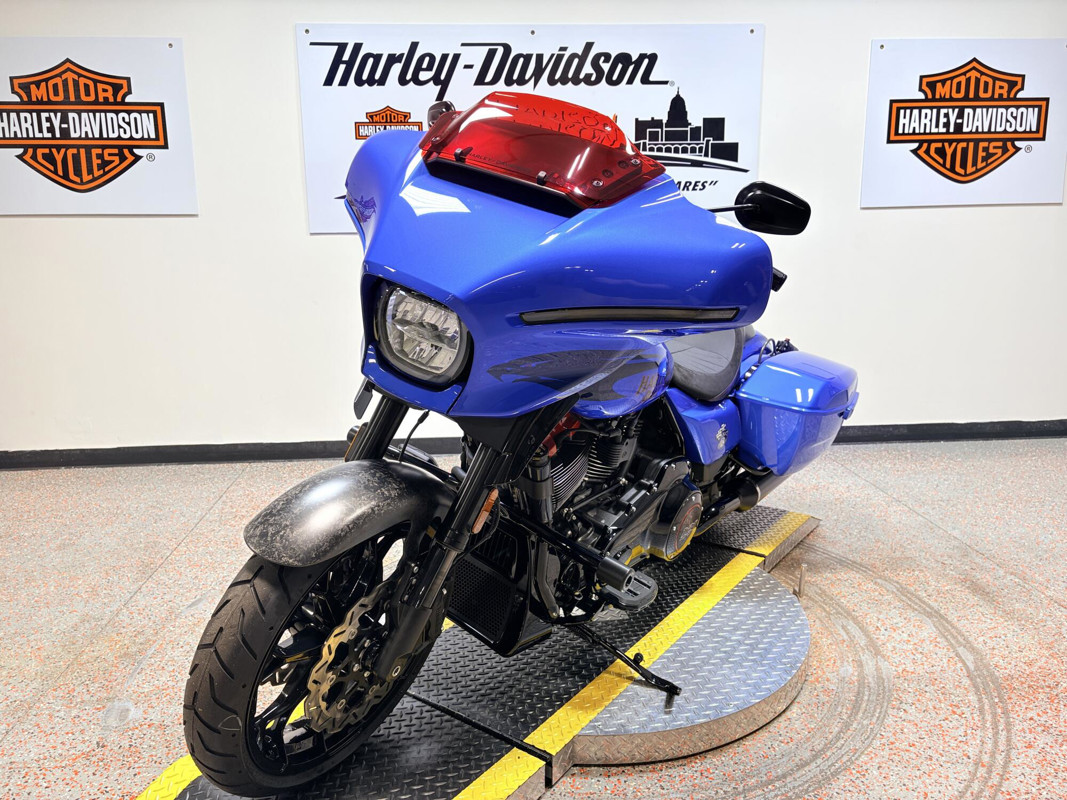 CVO® Street Glide® ST