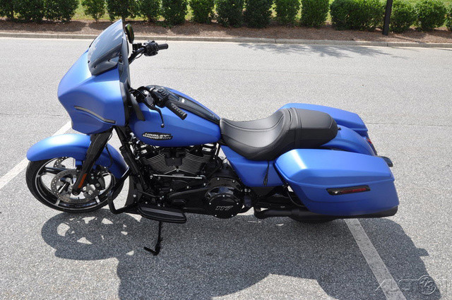 Street Glide®