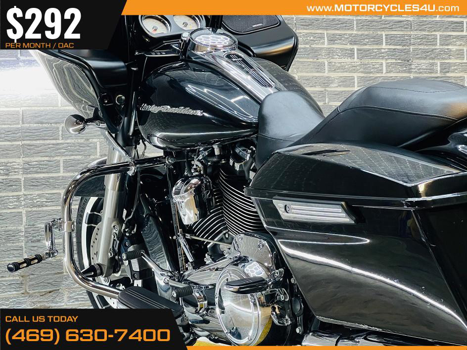 Road Glide®
