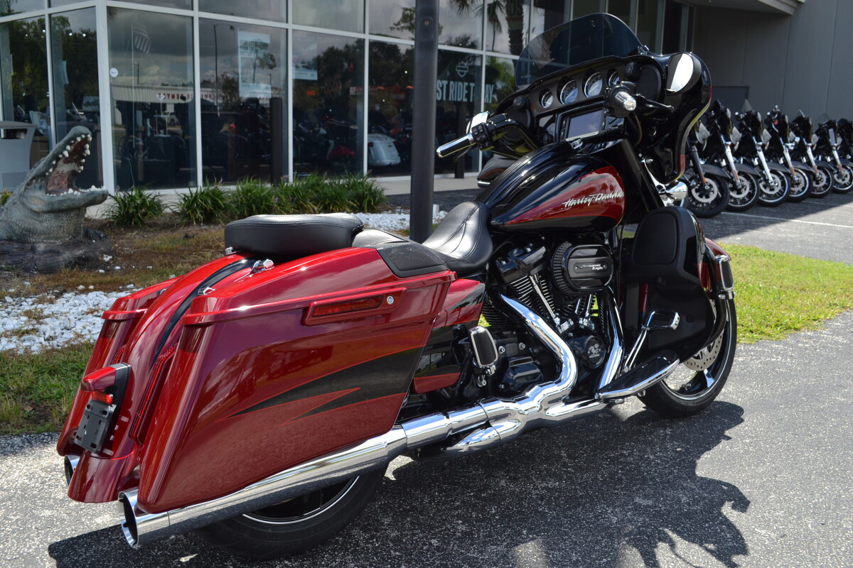 CVO® Street Glide®
