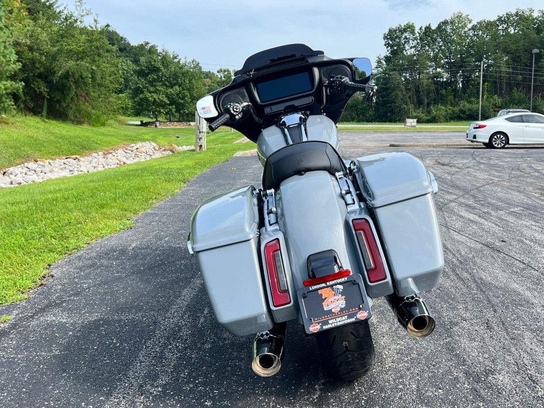 Street Glide®