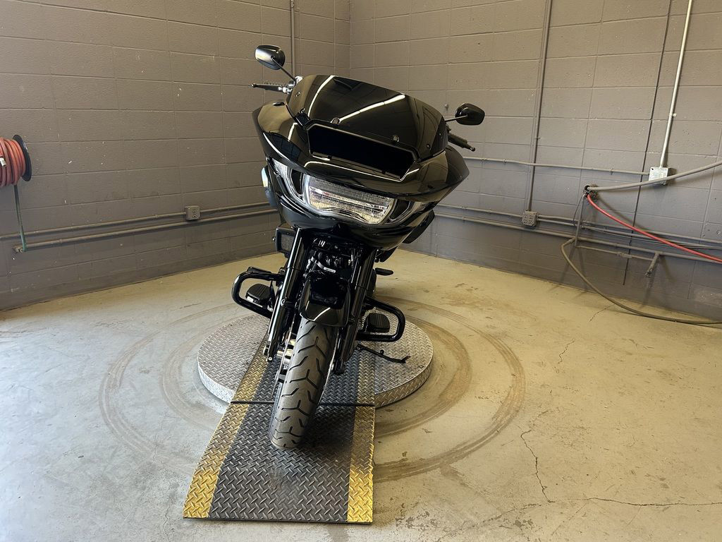 Road Glide®