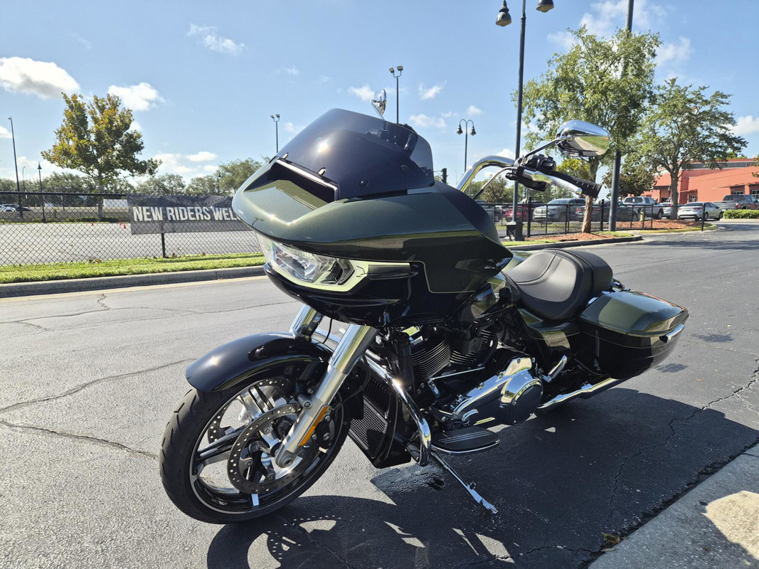 Road Glide®