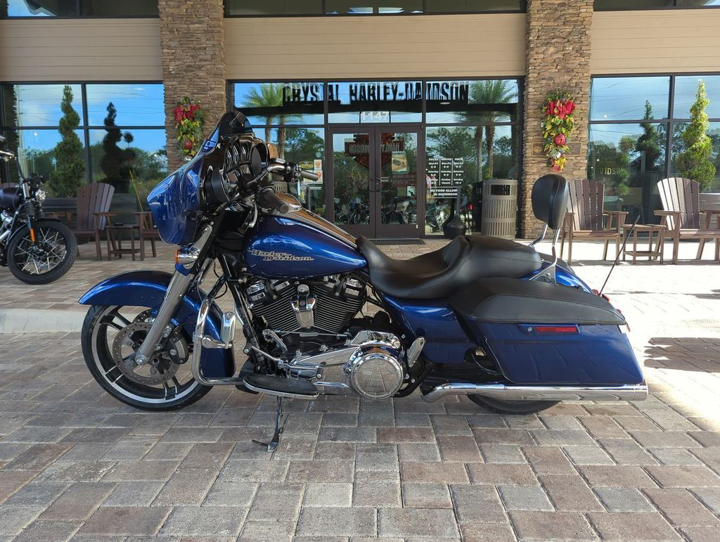 Street Glide® Special