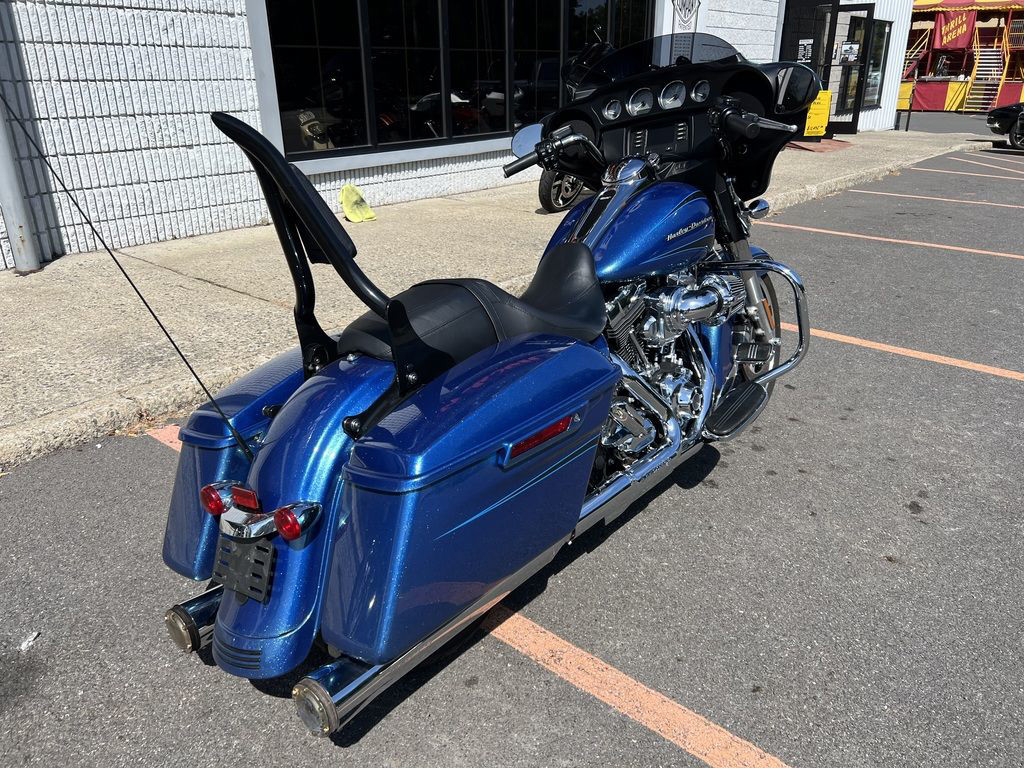 Street Glide®