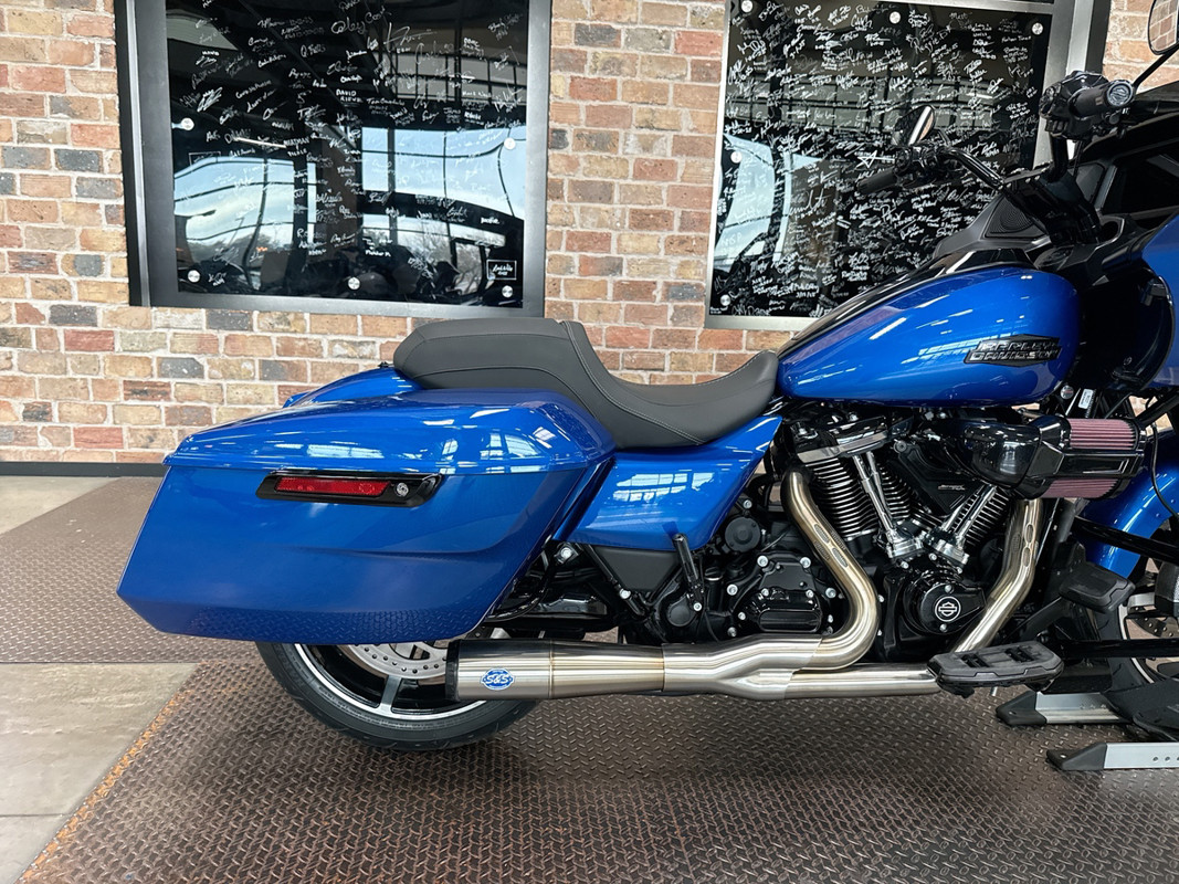 Road Glide®