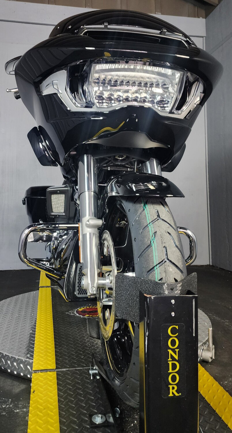 Road Glide®