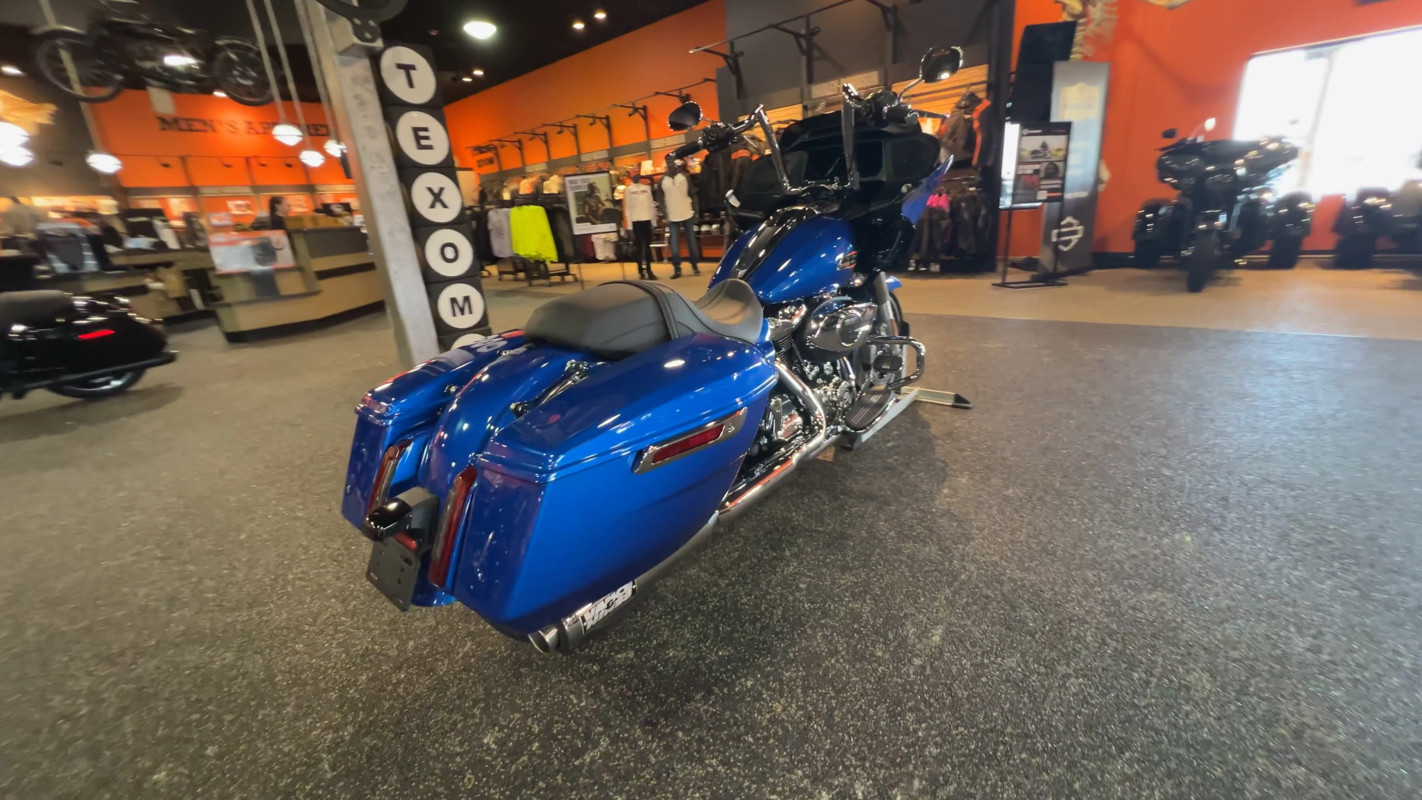 Road Glide®