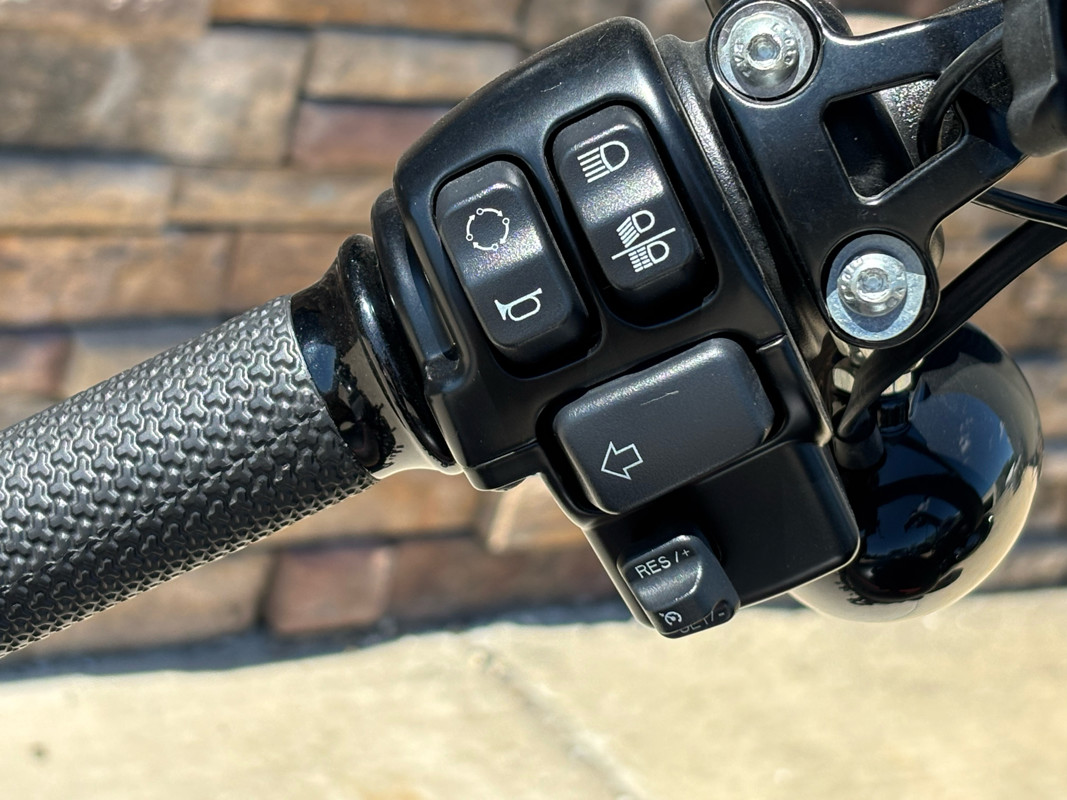 Softail® Street Bob®
