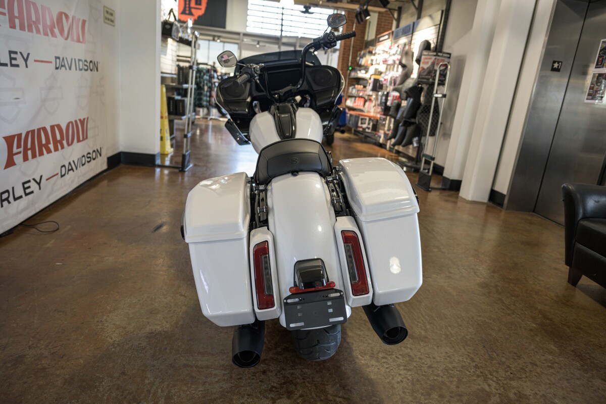 Road Glide®