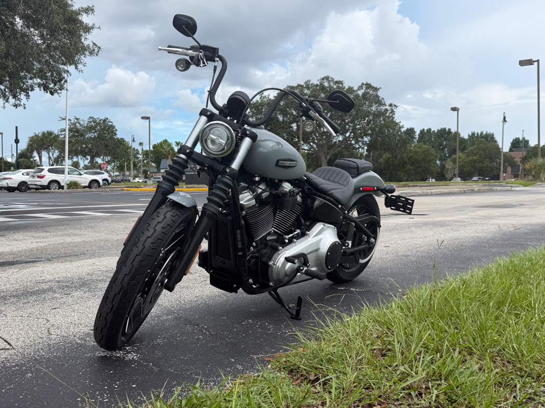 Street Bob®