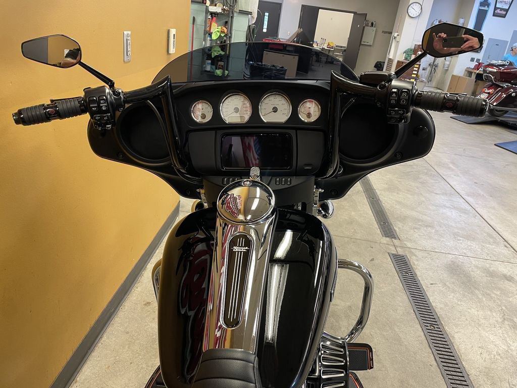 Street Glide®