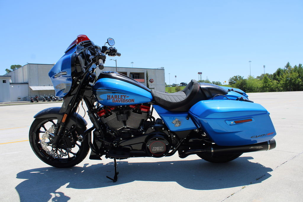CVO® Street Glide® ST