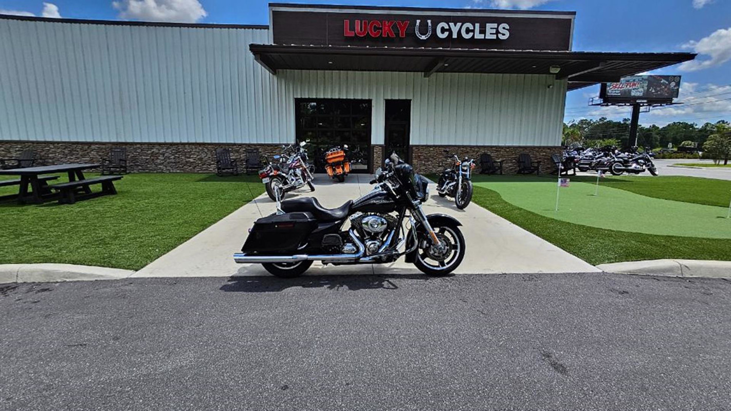 Street Glide®