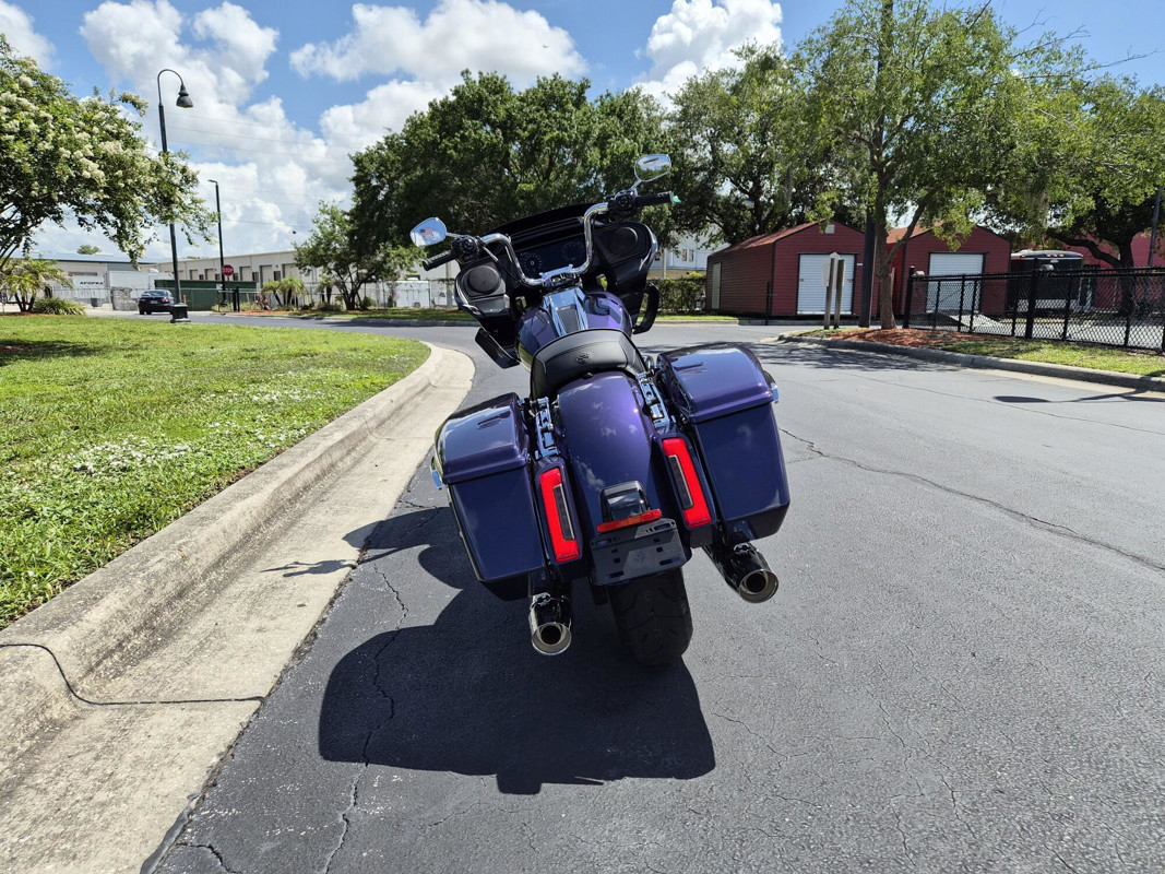 Road Glide®