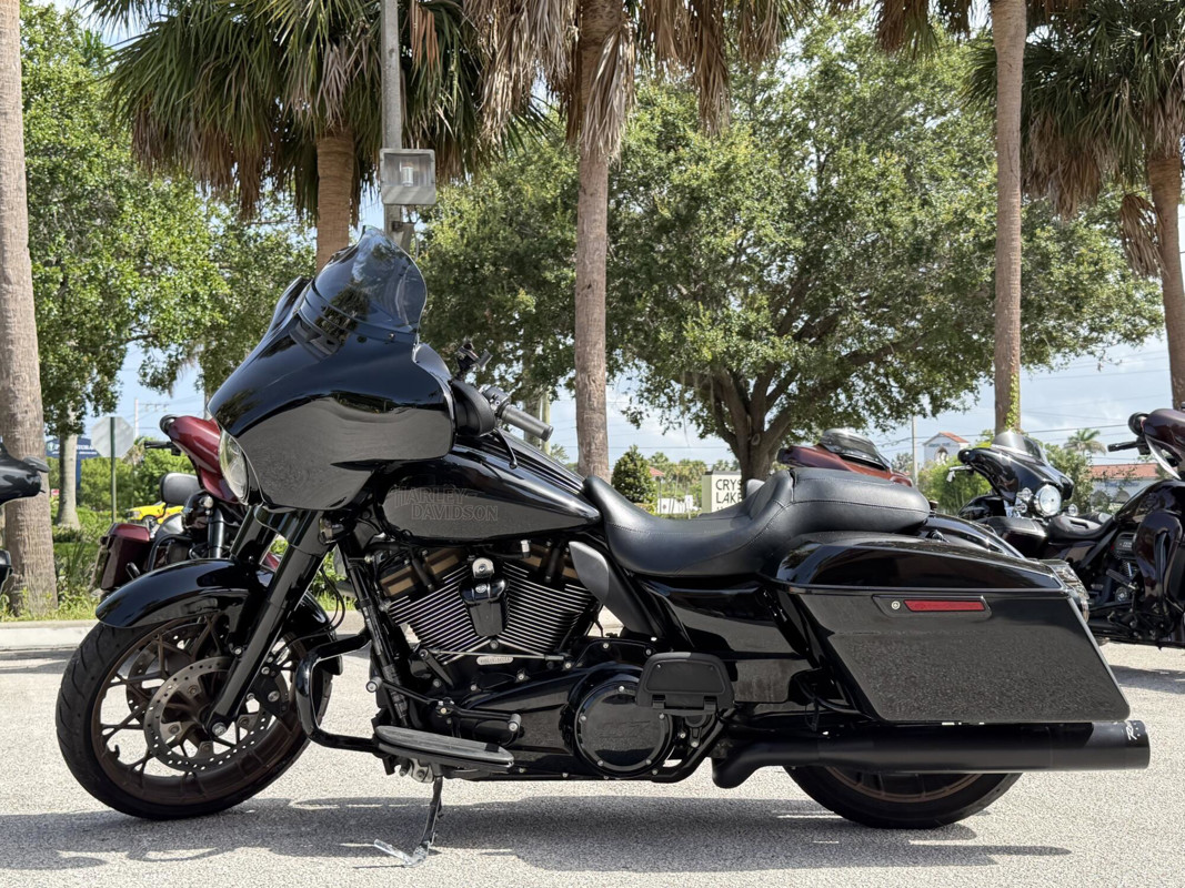 Street Glide® ST