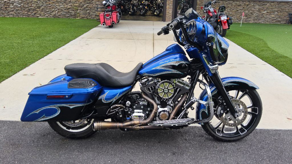 Street Glide® Special