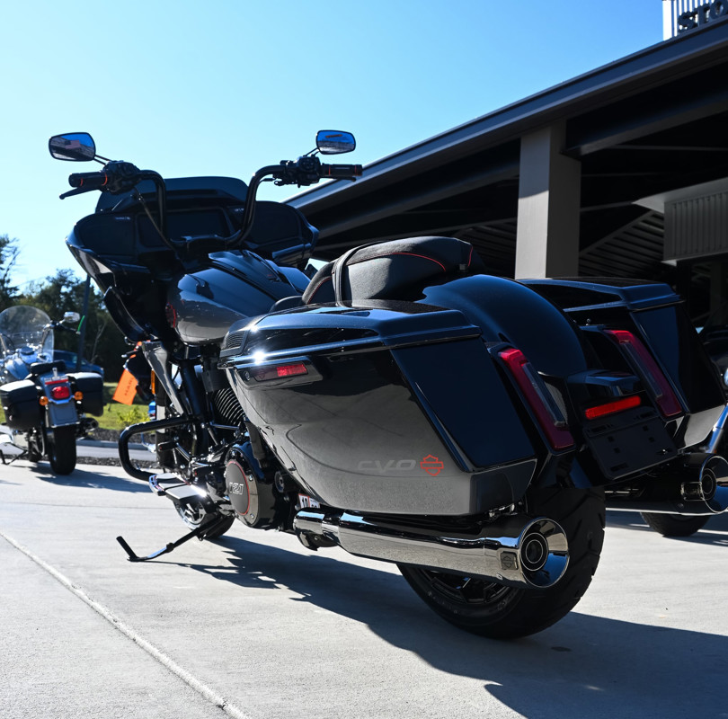 CVO® Road Glide®