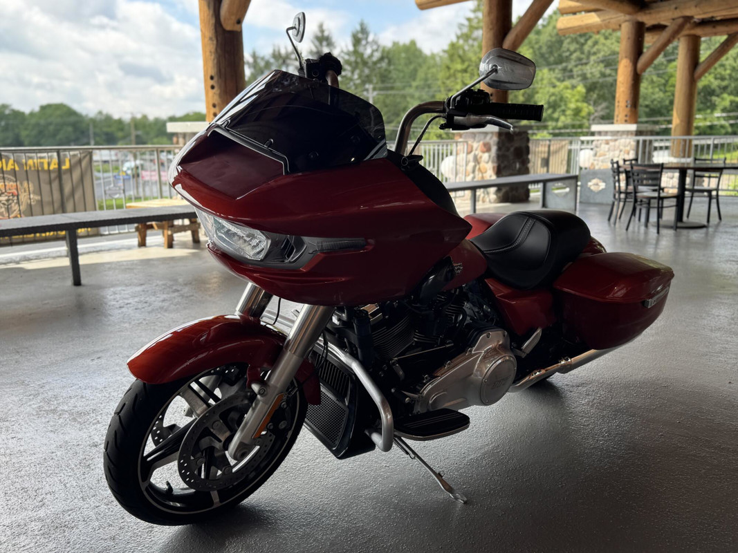 Road Glide®