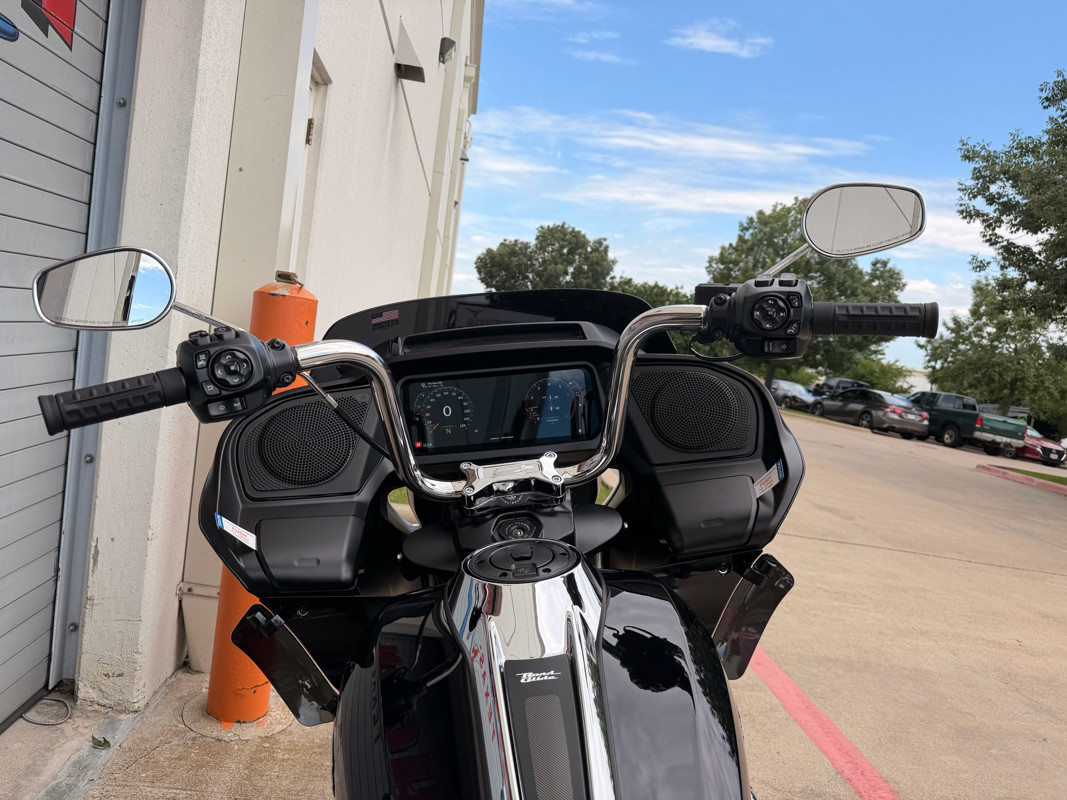 Road Glide®