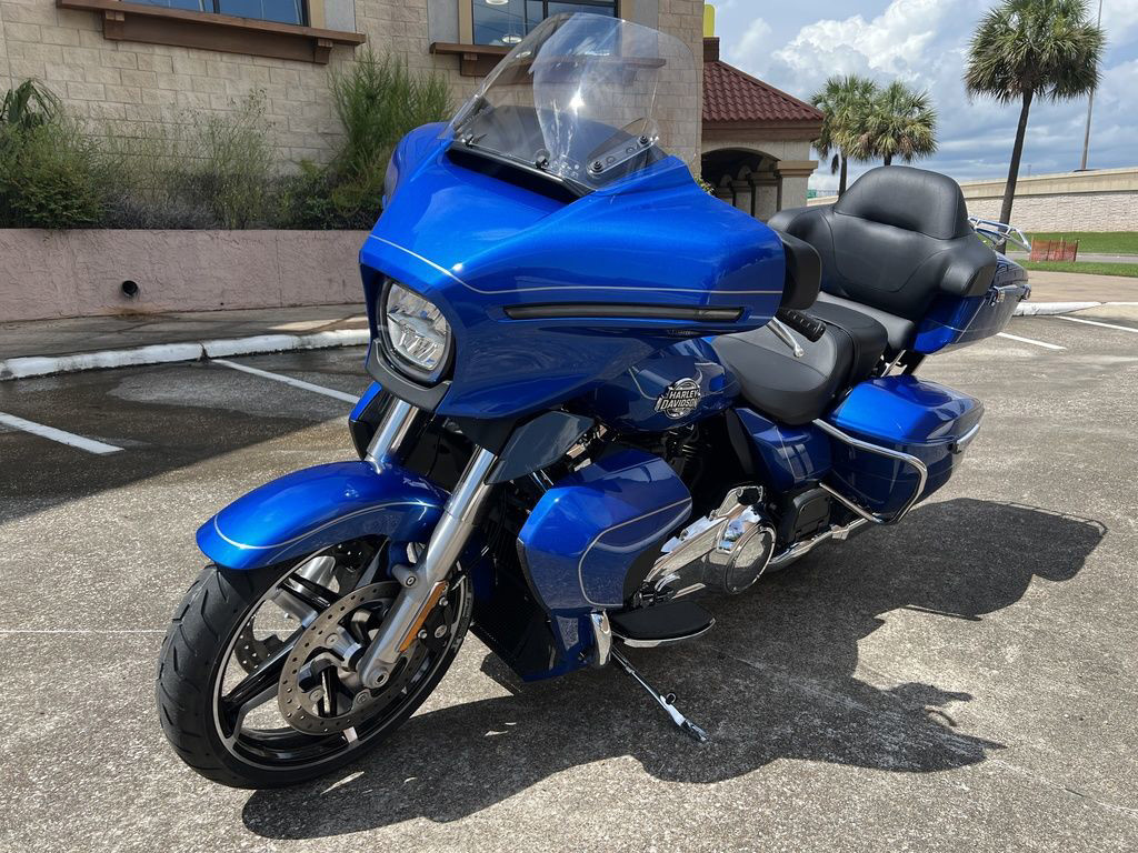 Street Glide® Ultra