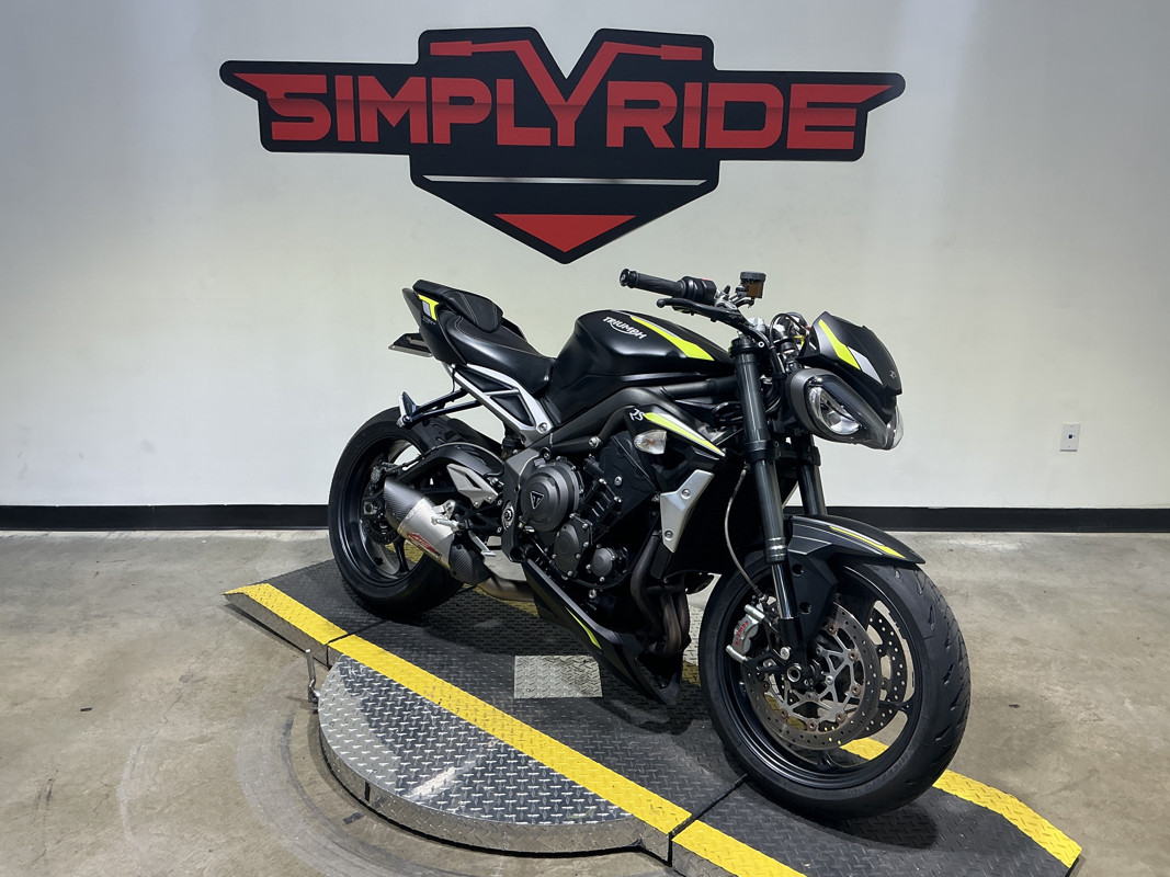 Street Triple RS