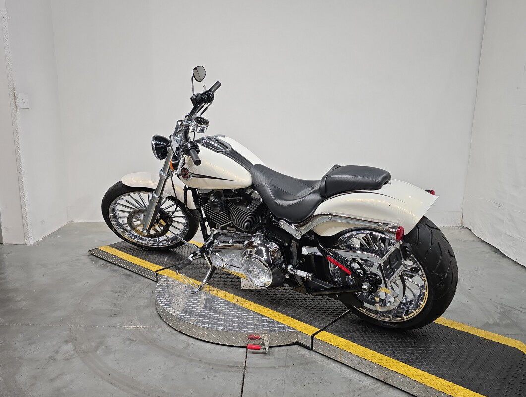 Softail® Breakout®