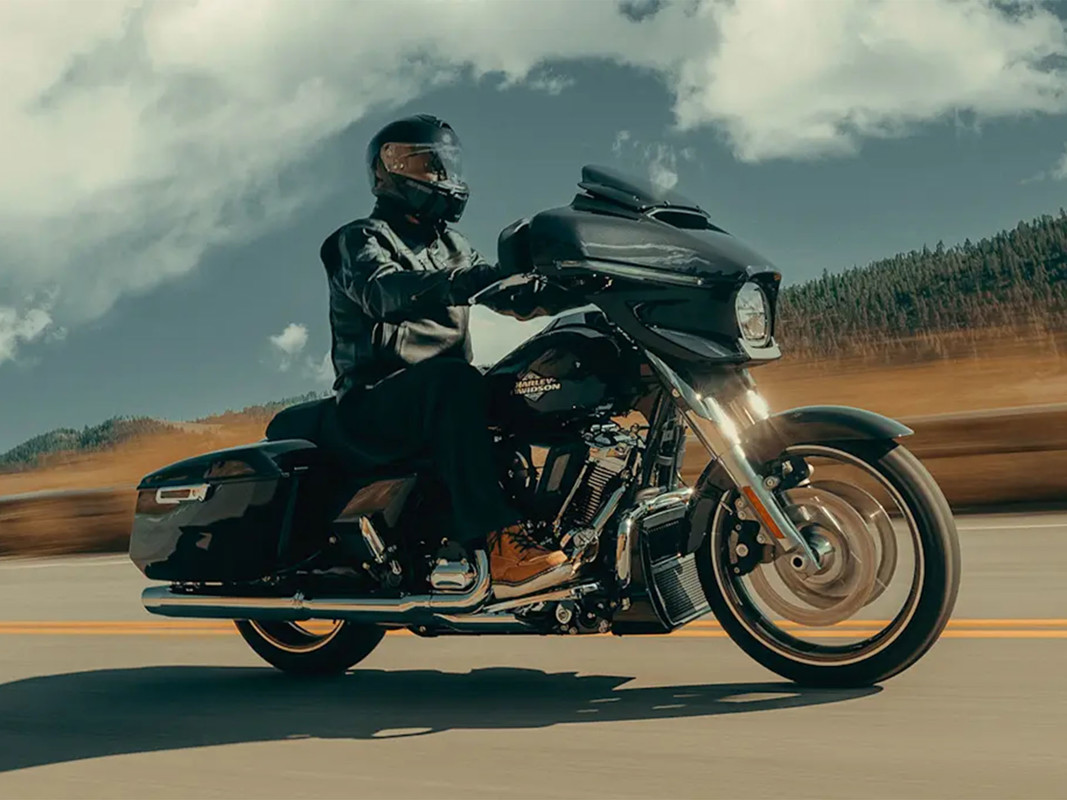 Street Glide®