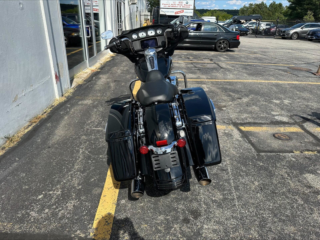 Street Glide®