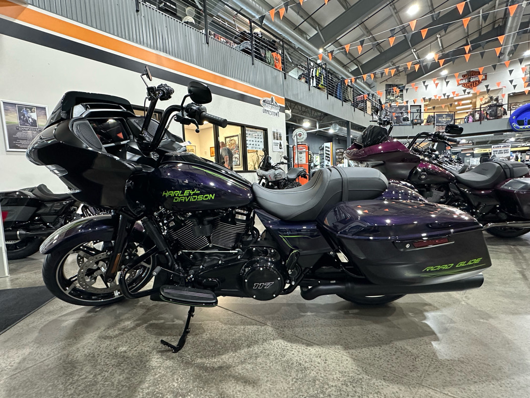 Road Glide®