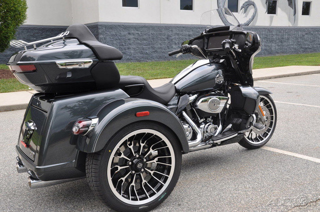 Street Glide® 3 Limited