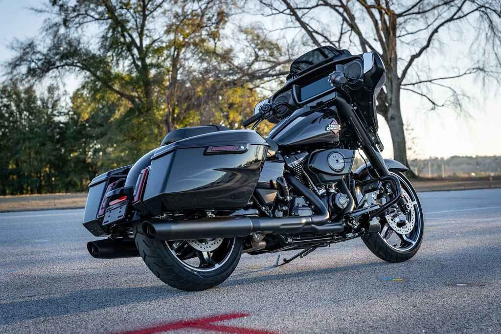 Street Glide®
