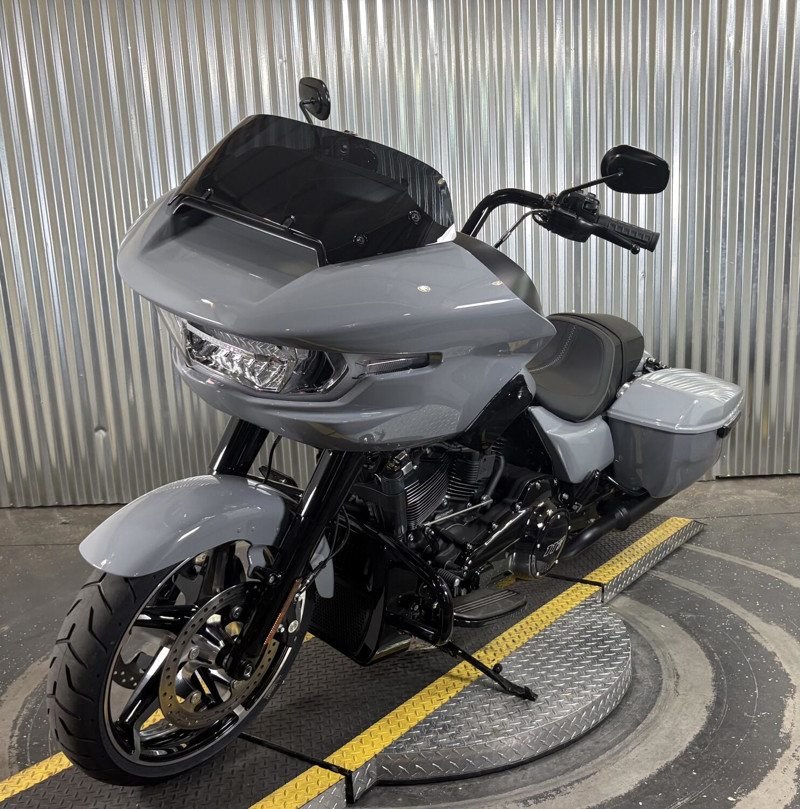 Road Glide®