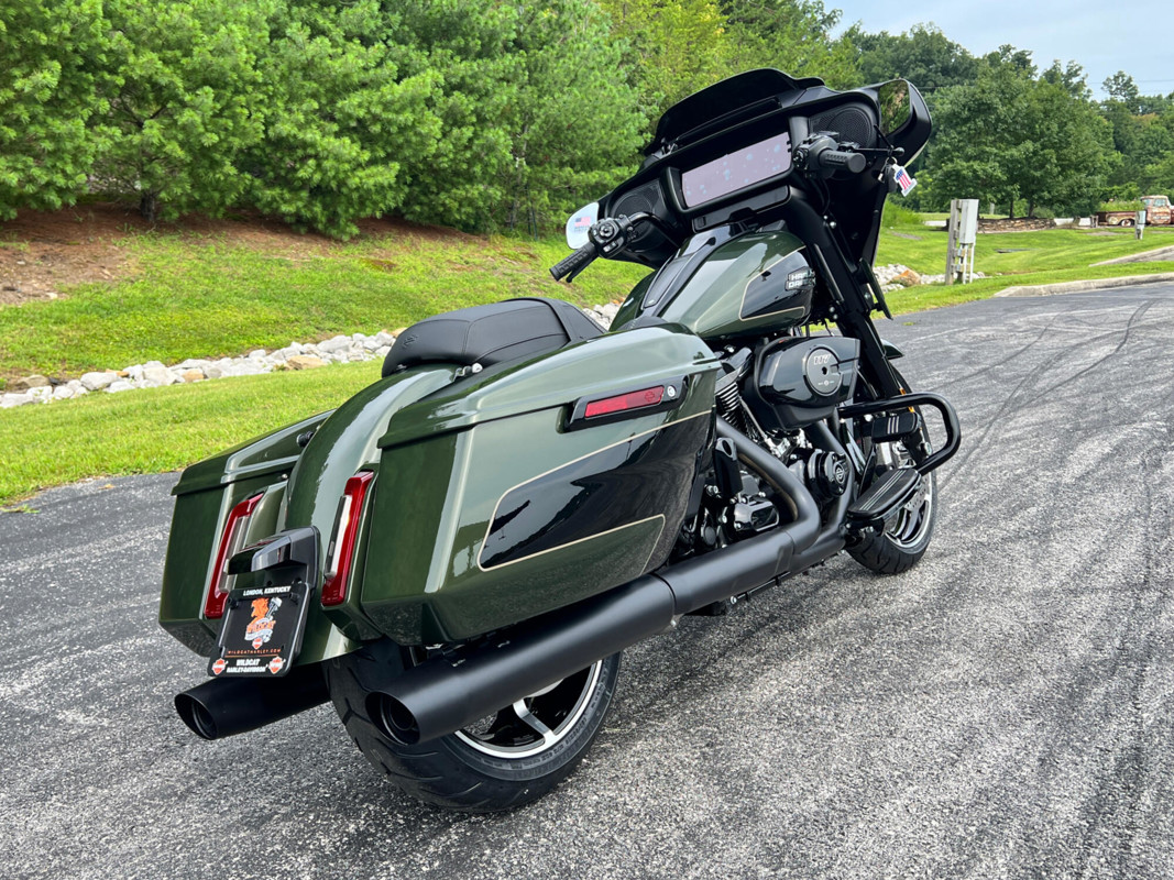 Street Glide®
