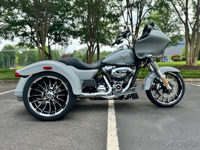 Road Glide® 3