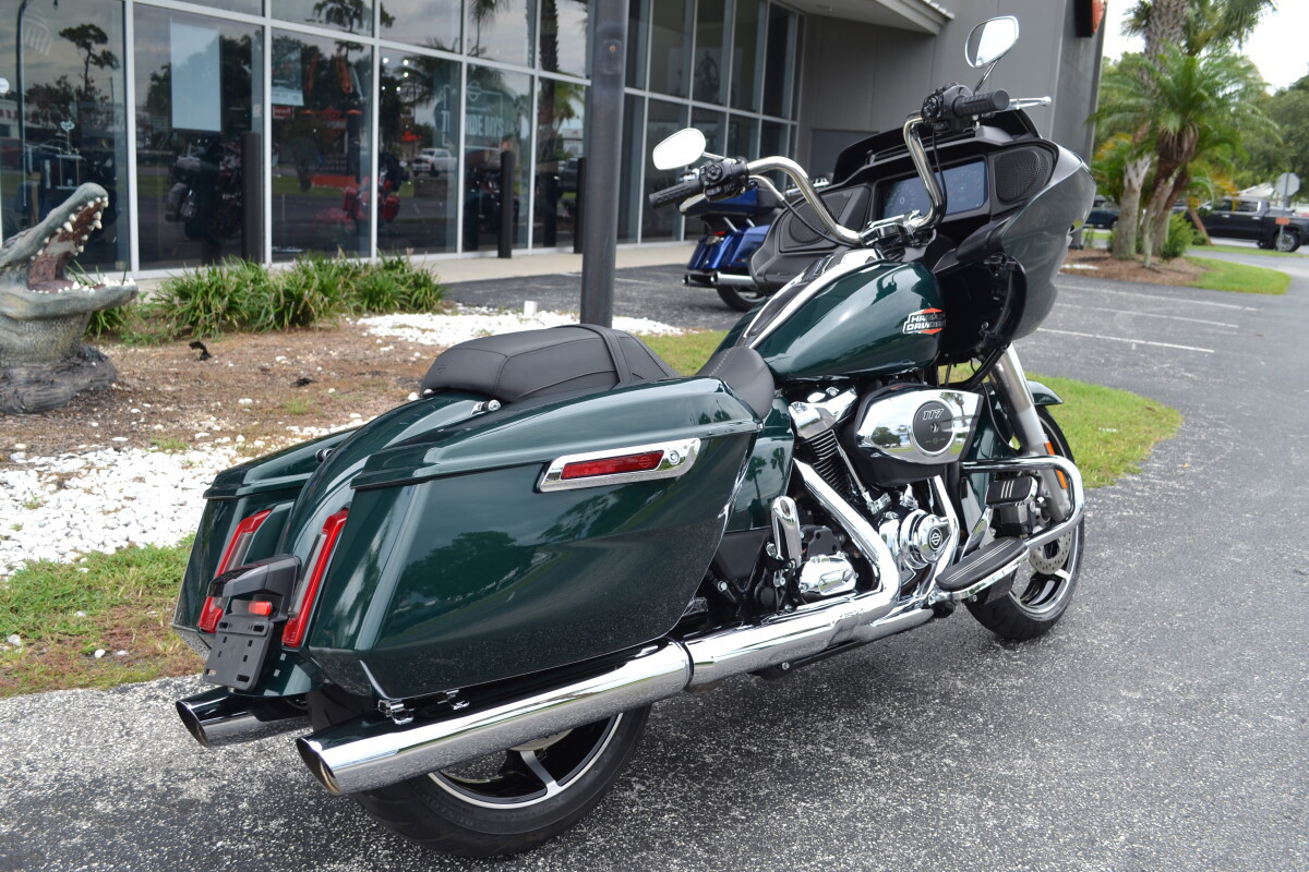 Road Glide®