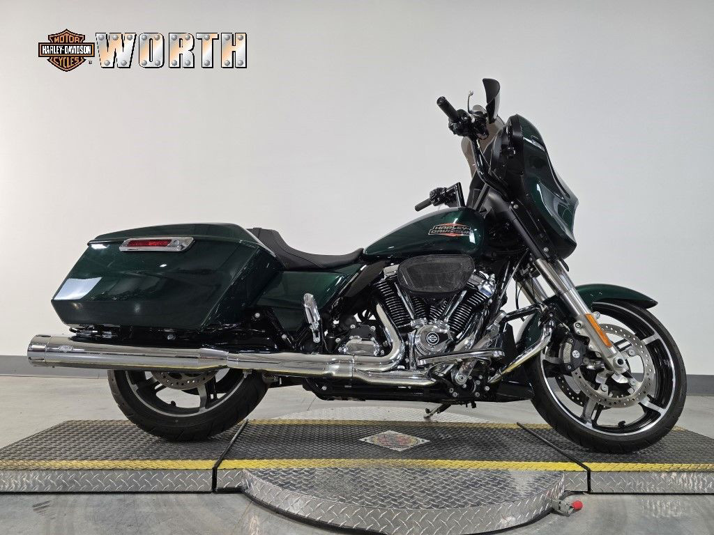 Street Glide®