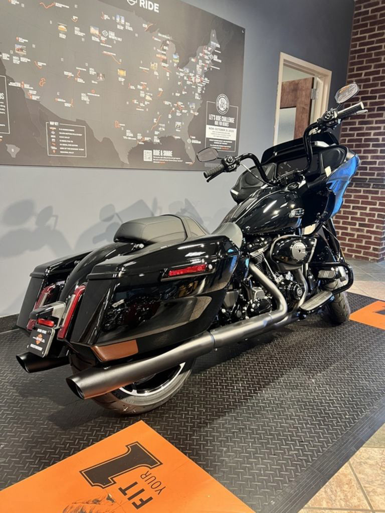 Road Glide®