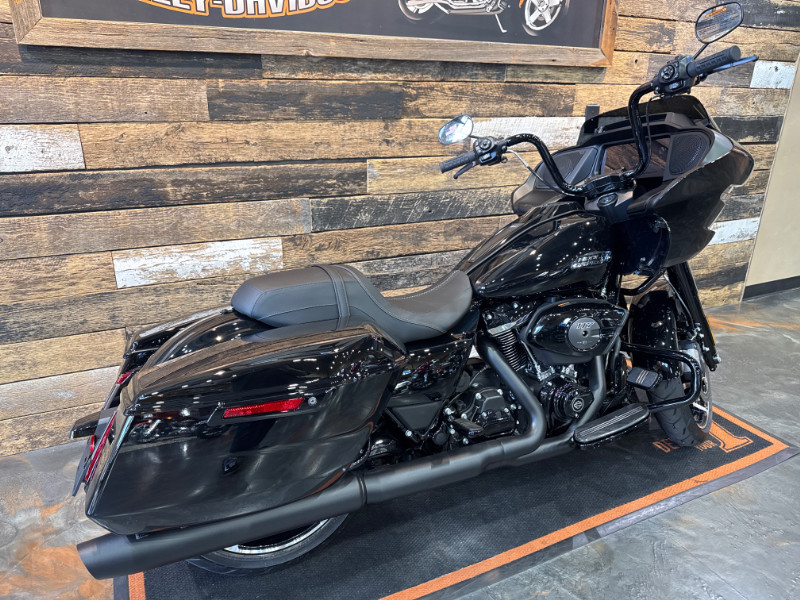 Road Glide®