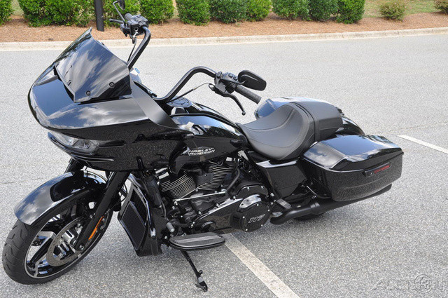 Road Glide®