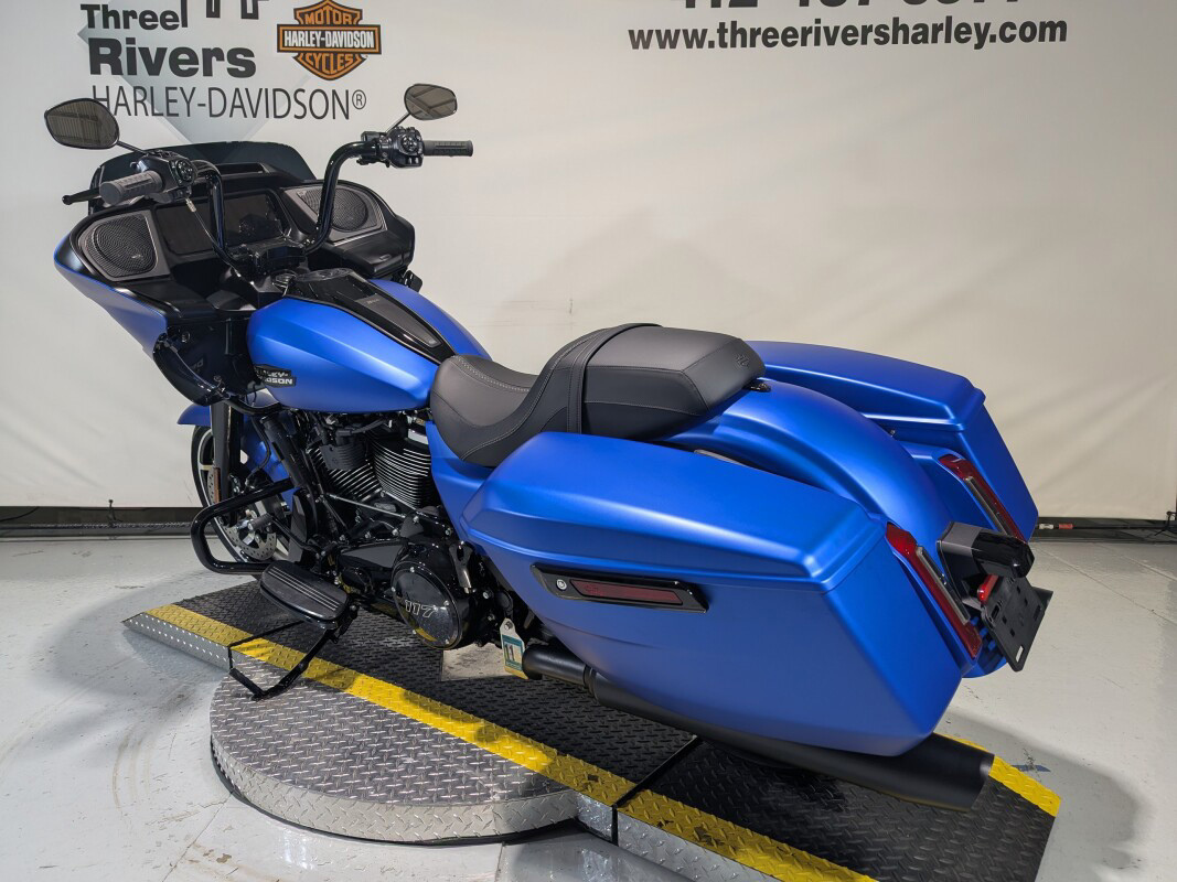 Road Glide®