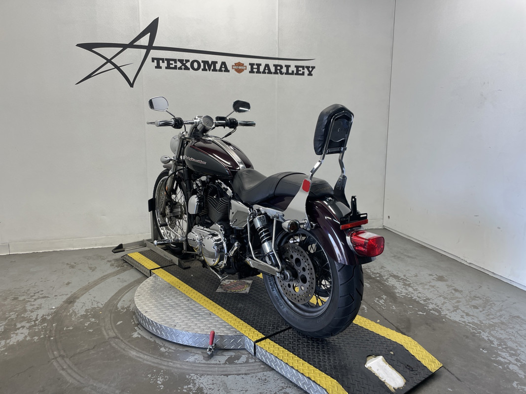 Sportster® 1200 Custom