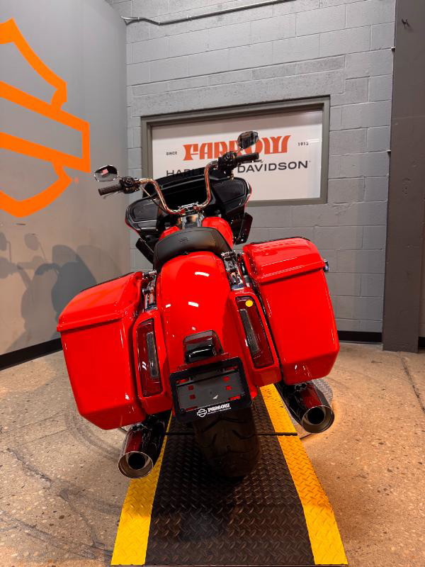 Road Glide®