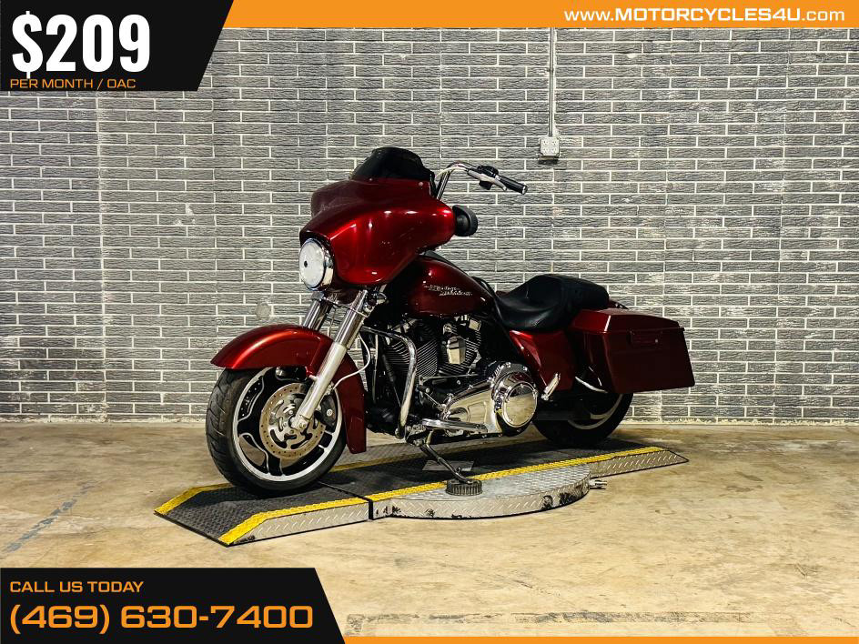 Street Glide®