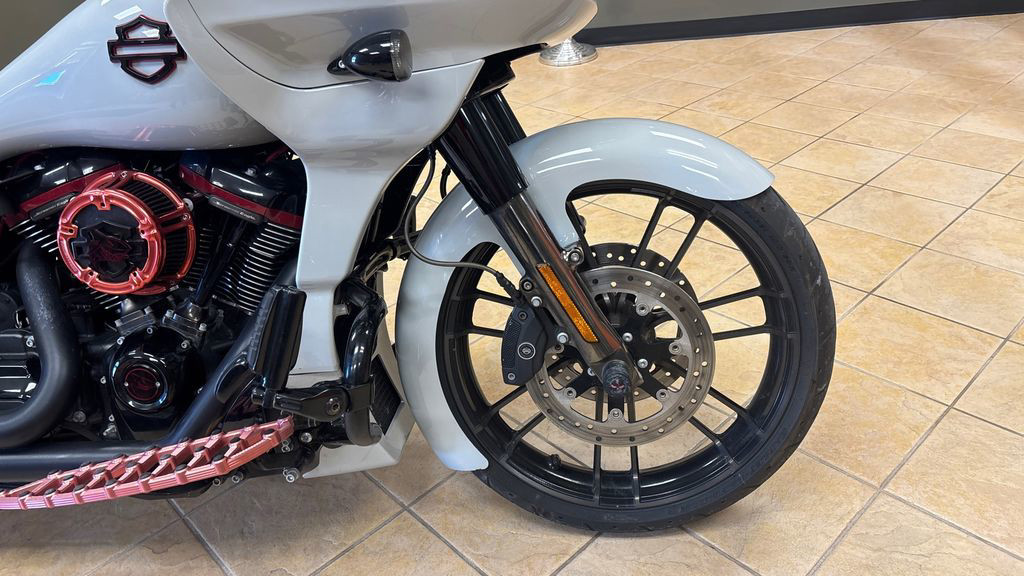 CVO® Road Glide®