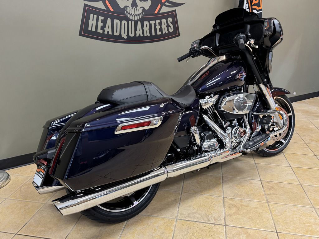 Street Glide®
