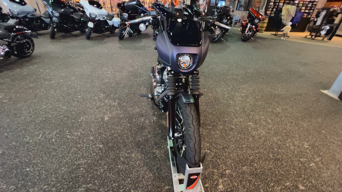 Street Bob®